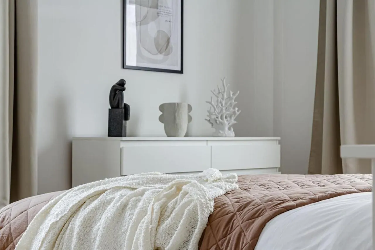 Apartment Budget Comfort On Trendy Soedermalm Stockholm