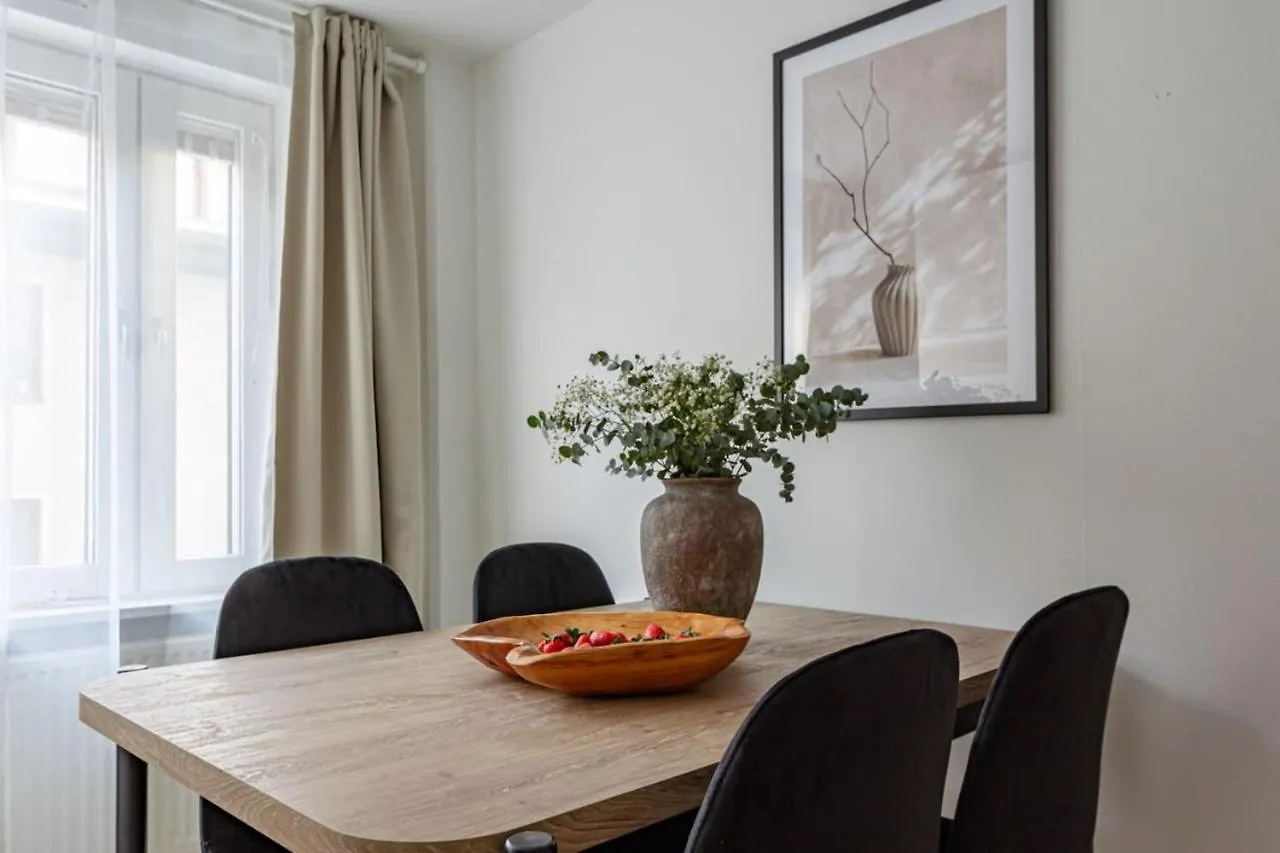 Budget Comfort On Trendy Soedermalm Stockholm Schweden